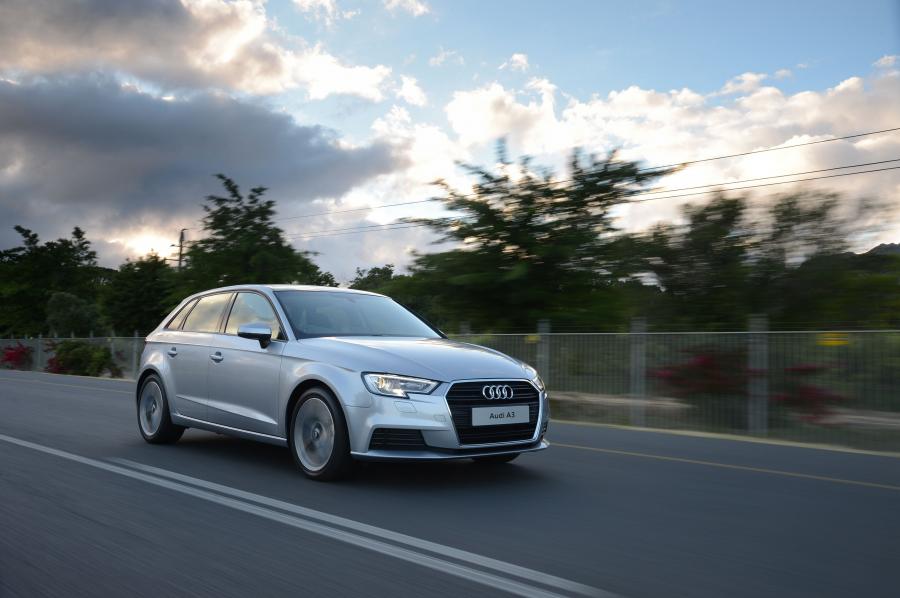  Audi A3 Sportback 1.4 TFSI (8V) 2016 года  (ZA) (фото 17 из 26)